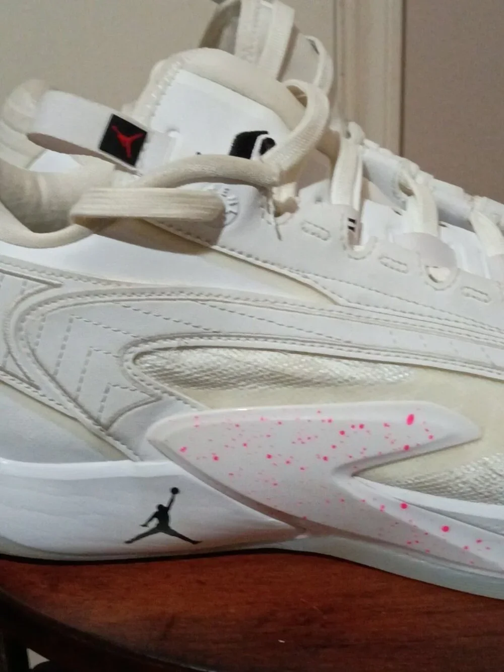 NIKE Air Jordan LUKA 2 White/Hyper Pink Basketball Men's Shoe Size 12 DX8733-106